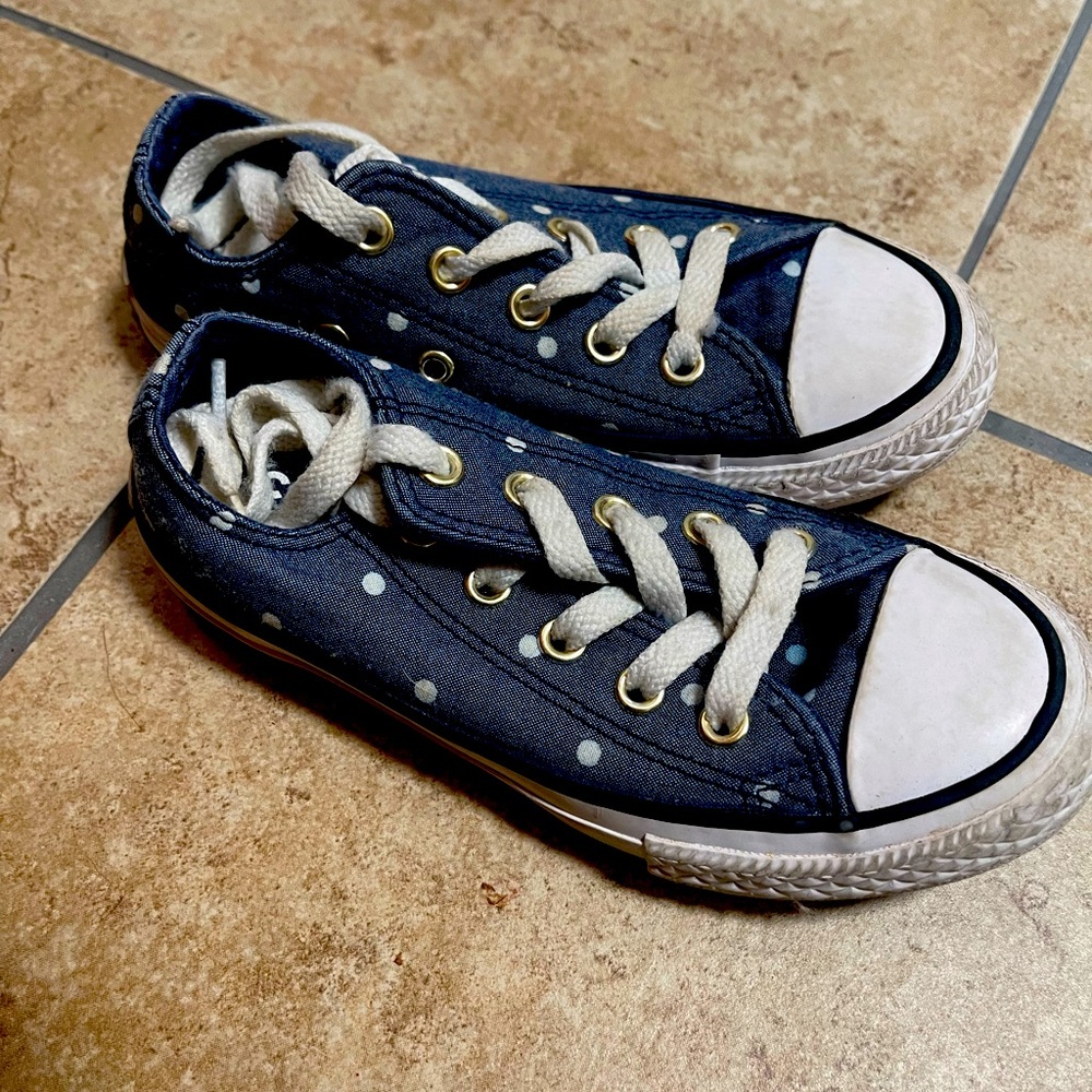 Converse girls shoes, size 11